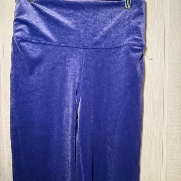 Athleta Elation Velvet Flare Pant Sz S Purple NWOT - Picture 2 of 10